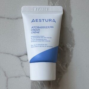 🌸5/$25🌸 Aestura atobarrier cream